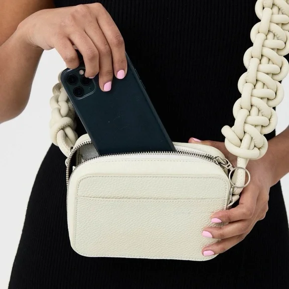 KARA off-white cobra camera bag NWOT - Picture 6 of 9